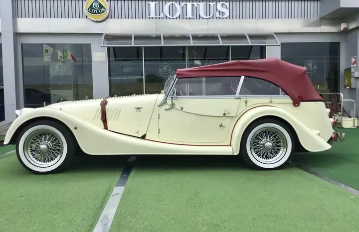 Morgan Plus 4 4 seater -4posti- pieno