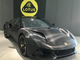 Lotus Emira i4 First Edition “Carbon look”