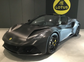 Lotus Emira i4 First Edition “Carbon look”